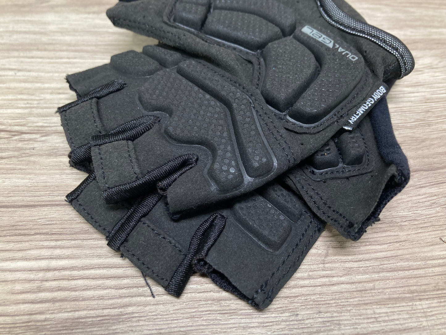 JA753 スペシャライズド SPECIALIZED 指切 グローブ 黒 S