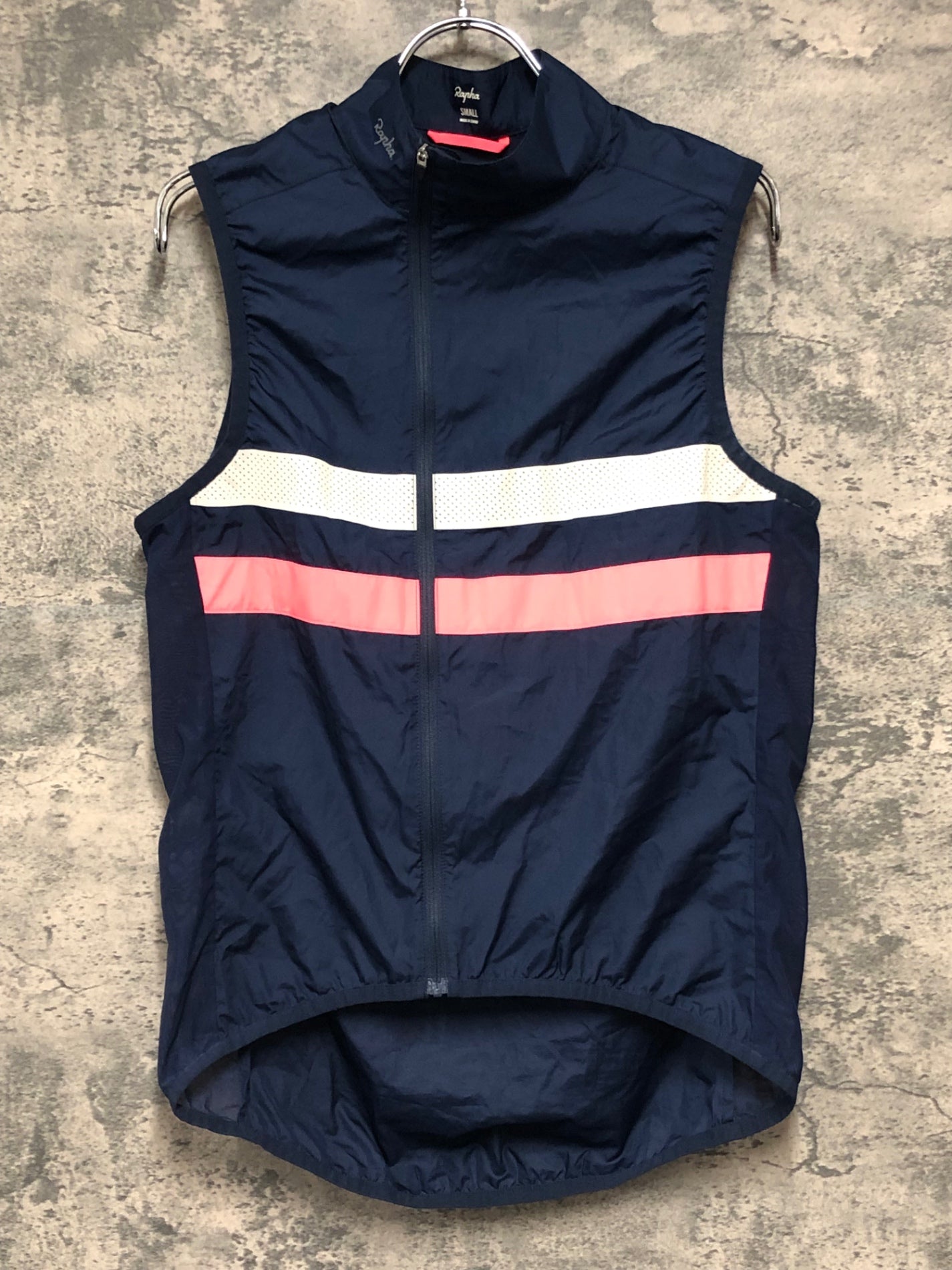 rapha-brevet-gilet-1-600x600.jpg