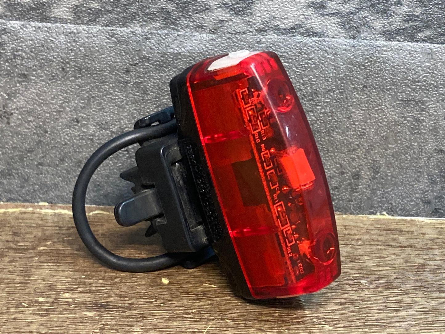 IU901 キャットアイ CATEYE RAPID MICRO AUTO テールライト