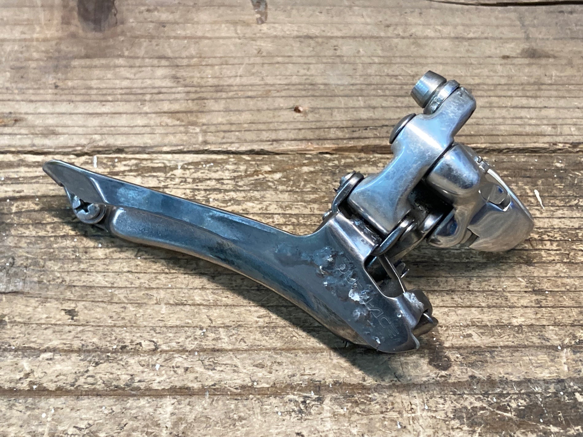 IB681 シマノ SHIMANO デュラエース DURA-ACE FD-7700 フロント IB681 シマノ SHIMANO デュラエース DURA-ACE FD-7700 フロント