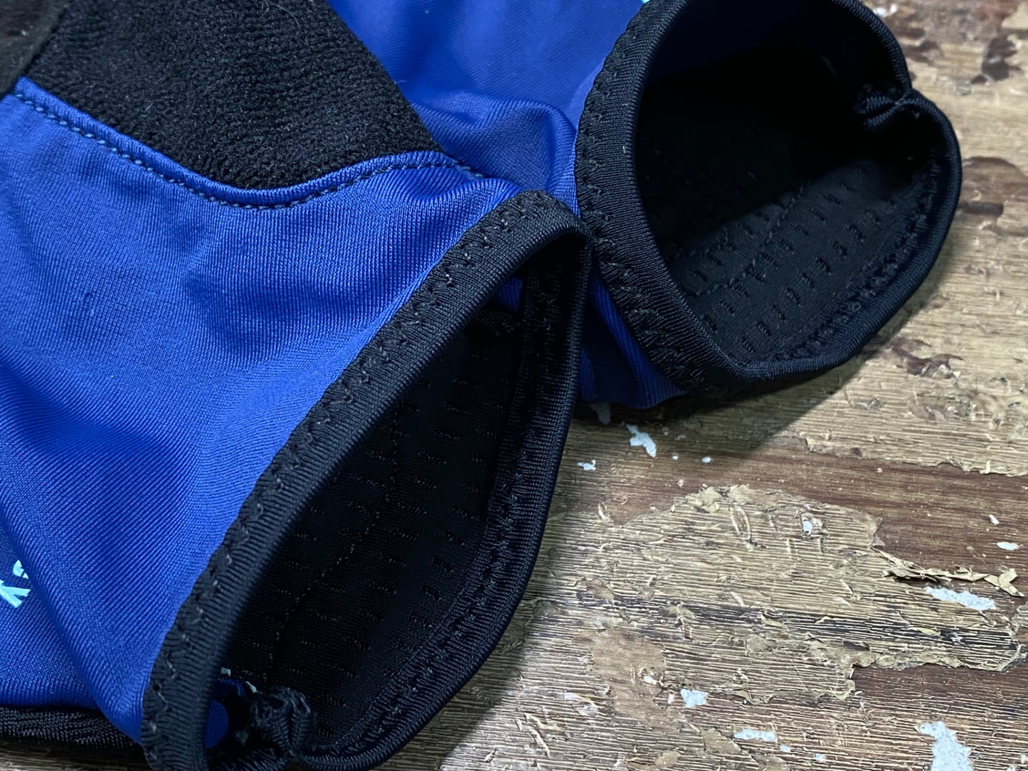 IO491 プロトンド パリ PELOTON DE PARIS 指切り グローブ 青