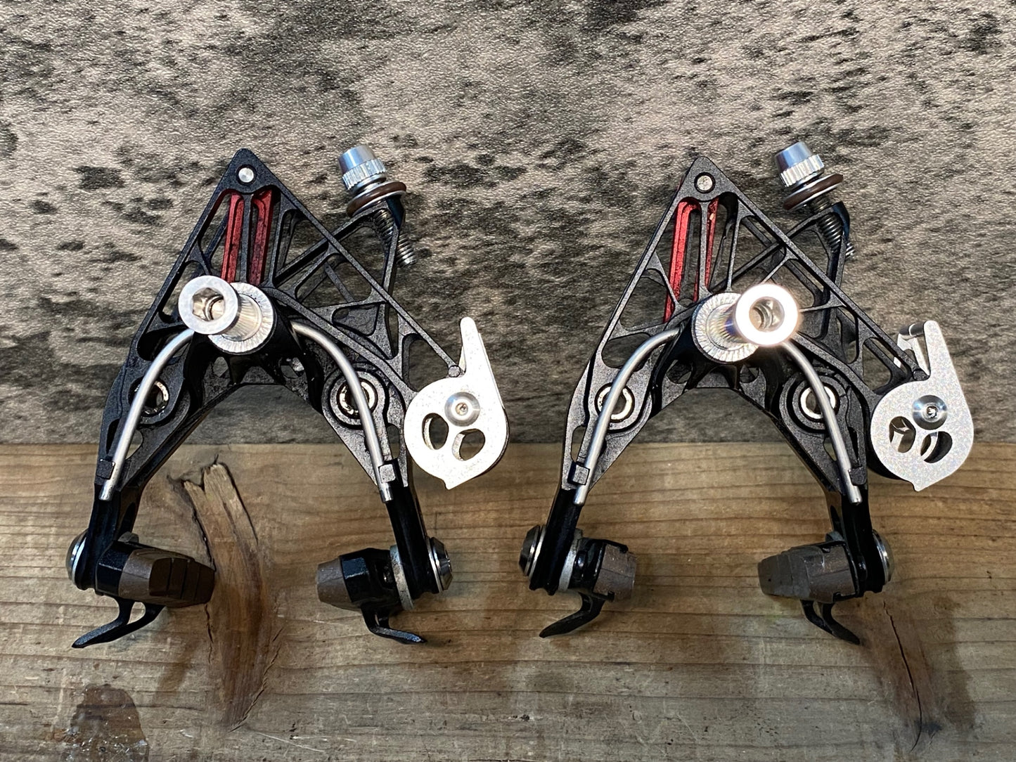 IS641 KCNC CB3 ANGLE キャリパーブレーキ 黒 前後セット