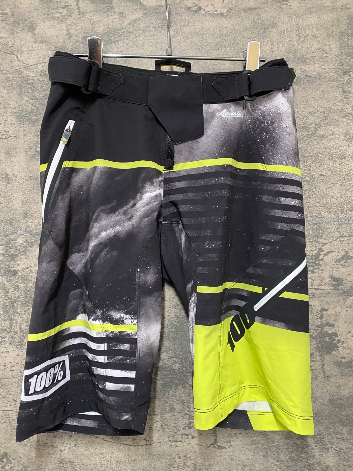 IM318 100％ サイクルパンツ ハーフ 黒 黄 W28