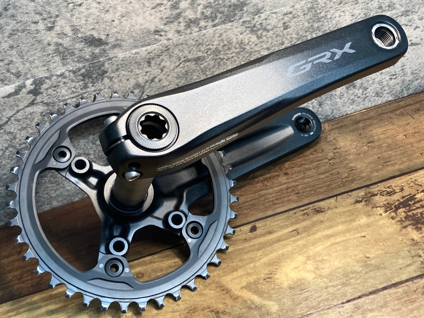 IX798 シマノ SHIMANO GRX FC-RX600 クランクセット 40T 165mm