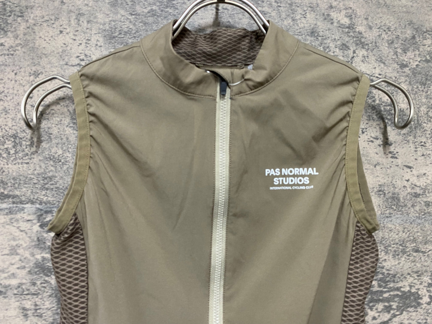 JD187 パスノーマルスタジオ PAS NORMAL STUDIOS サイクルベスト ジレ ベージュ XXS