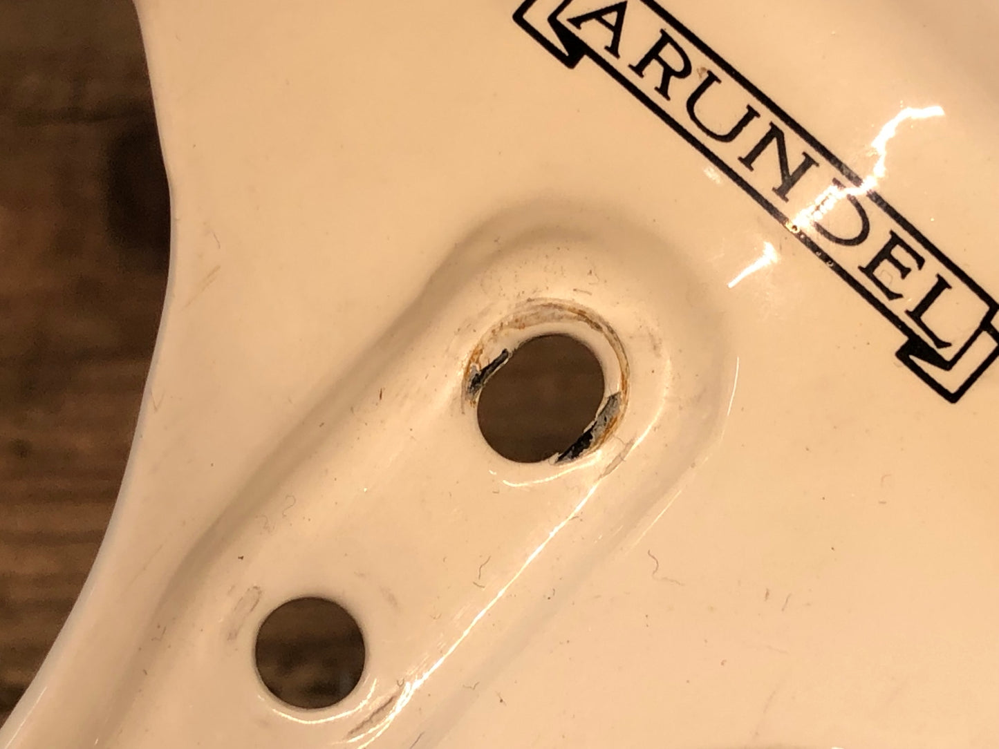 IX392 アランデル ARUNDEL カーボン ボトルケージ 2個セット 白 ※クラックの為ジャンク