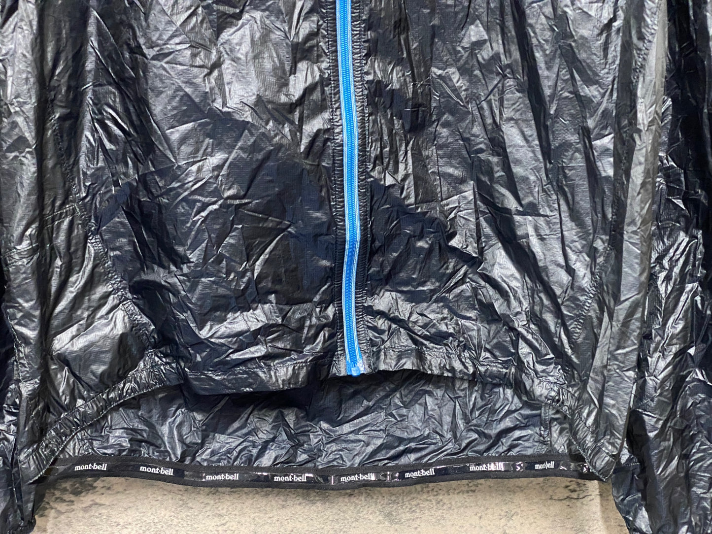 JB483 モンベル mont-bell 長袖 ウィンドブレーカー 黒 L