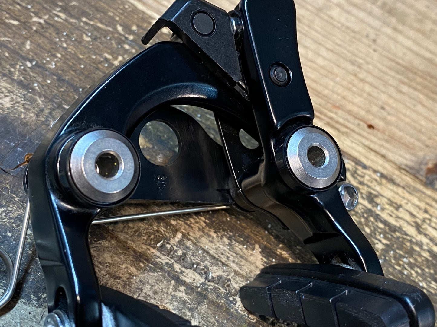 IW375 シマノ SHIMANO 105 BR-5810R ダイレクトマウントブレーキ リアのみ