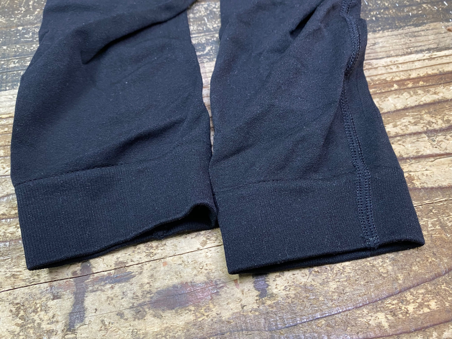 IX177 エチュオンド ETXEONDO レッグウォーマー 黒 L/XL