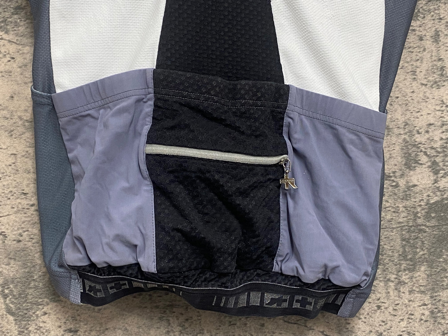 IZ136 アソス assos SS.13 Jersey 半袖 サイクルジャージ グレー 黒 S