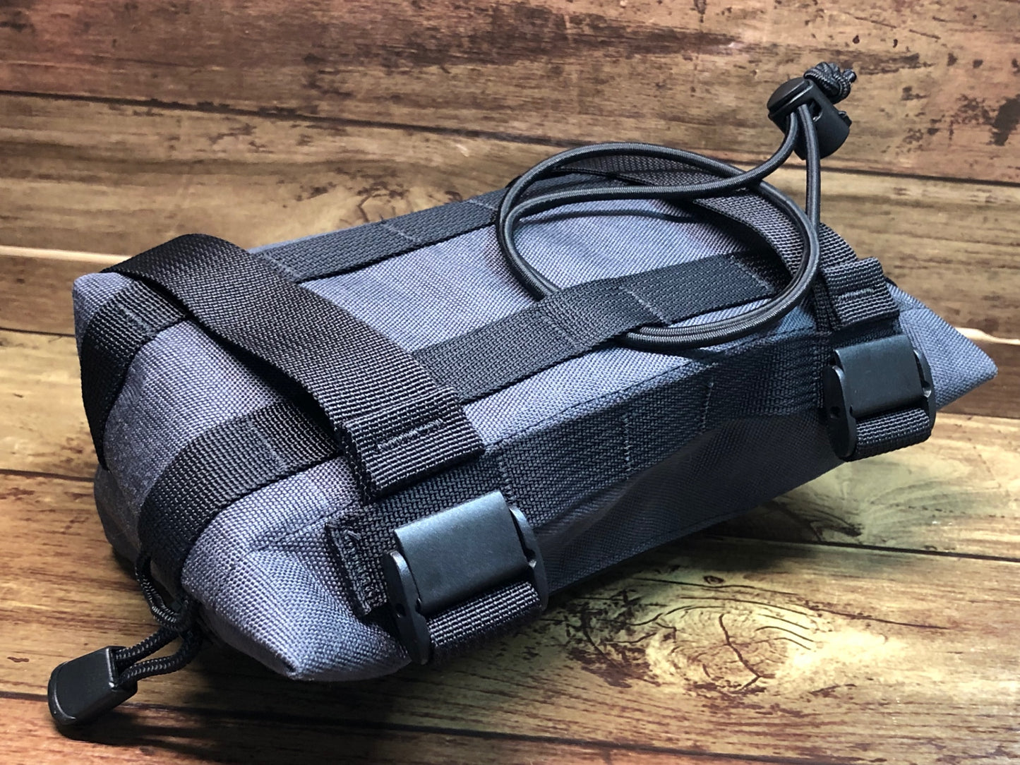 IL653 アウターシェルアドベンチャー OUTER SHELL ADVENTURE MINI BAR BAG ハンドルバーバッグ