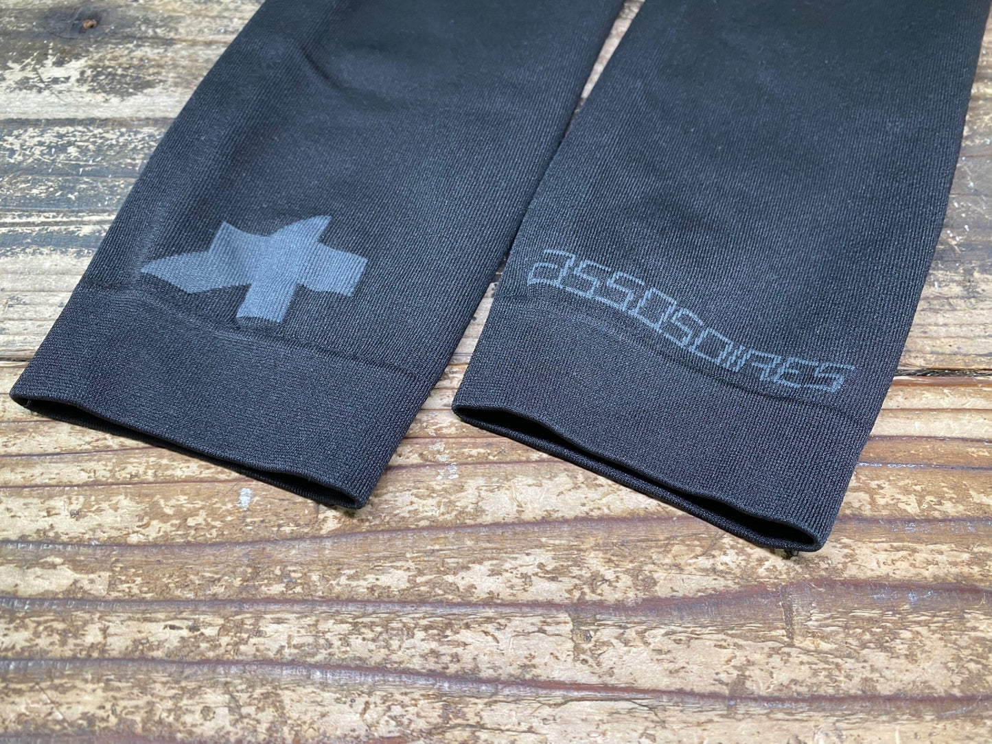 JC073 アソス assos ニーカバー 黒 Ⅰ