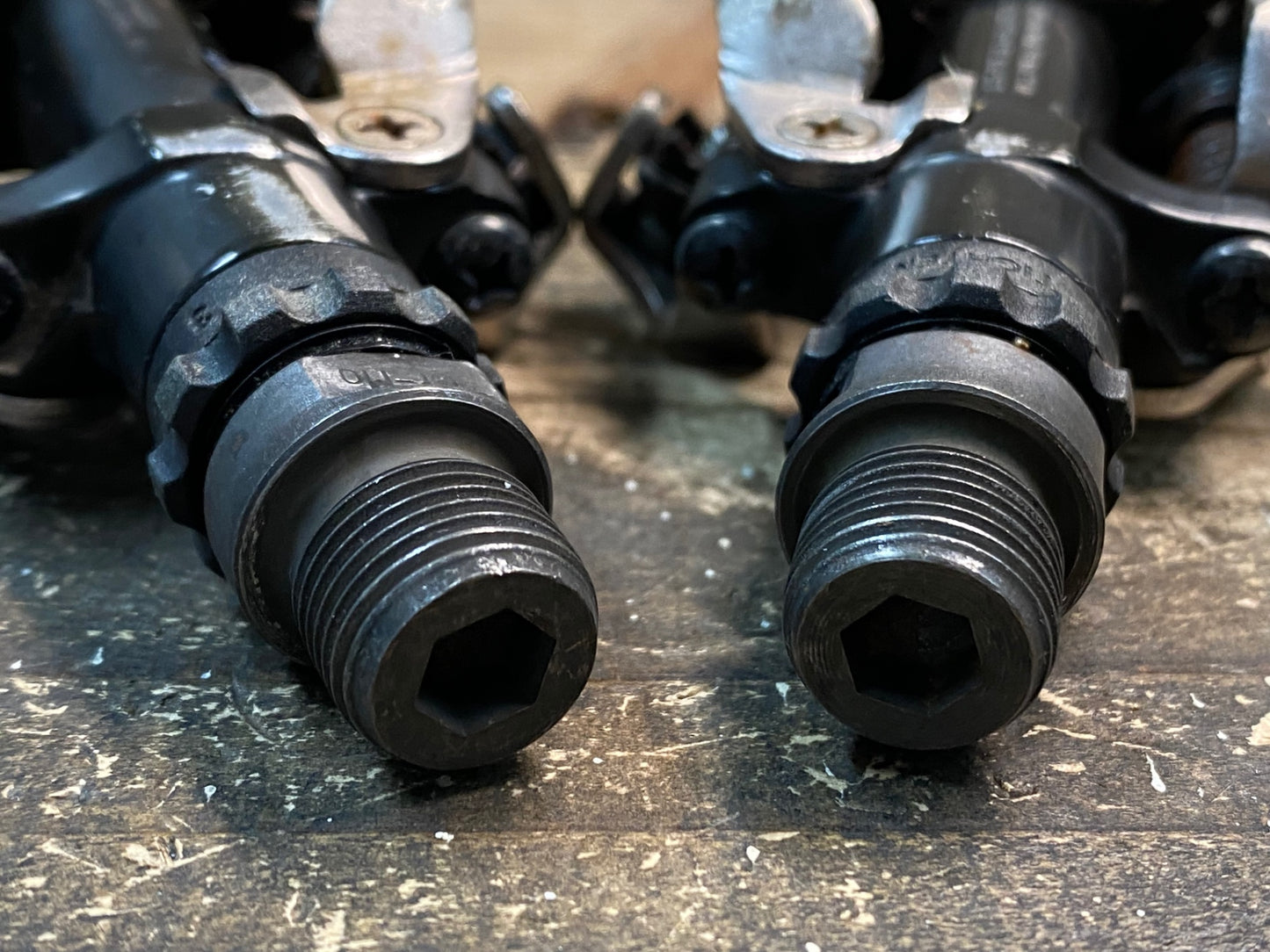 IU326 シマノ SHIMANO PD-M520 SPD ビンディングペダル SPD