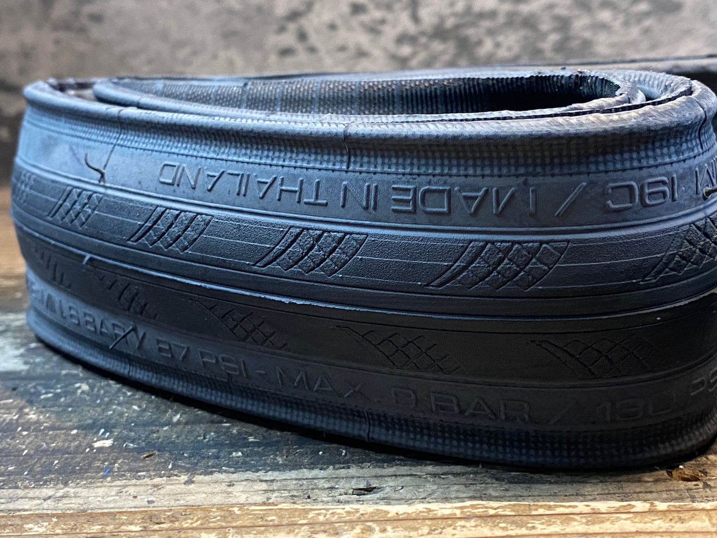 IW080 ヴィットリア vittoria ZAFFIRO PRO GRAPHENE 2.0 クリンチャー タイヤ 700x25C