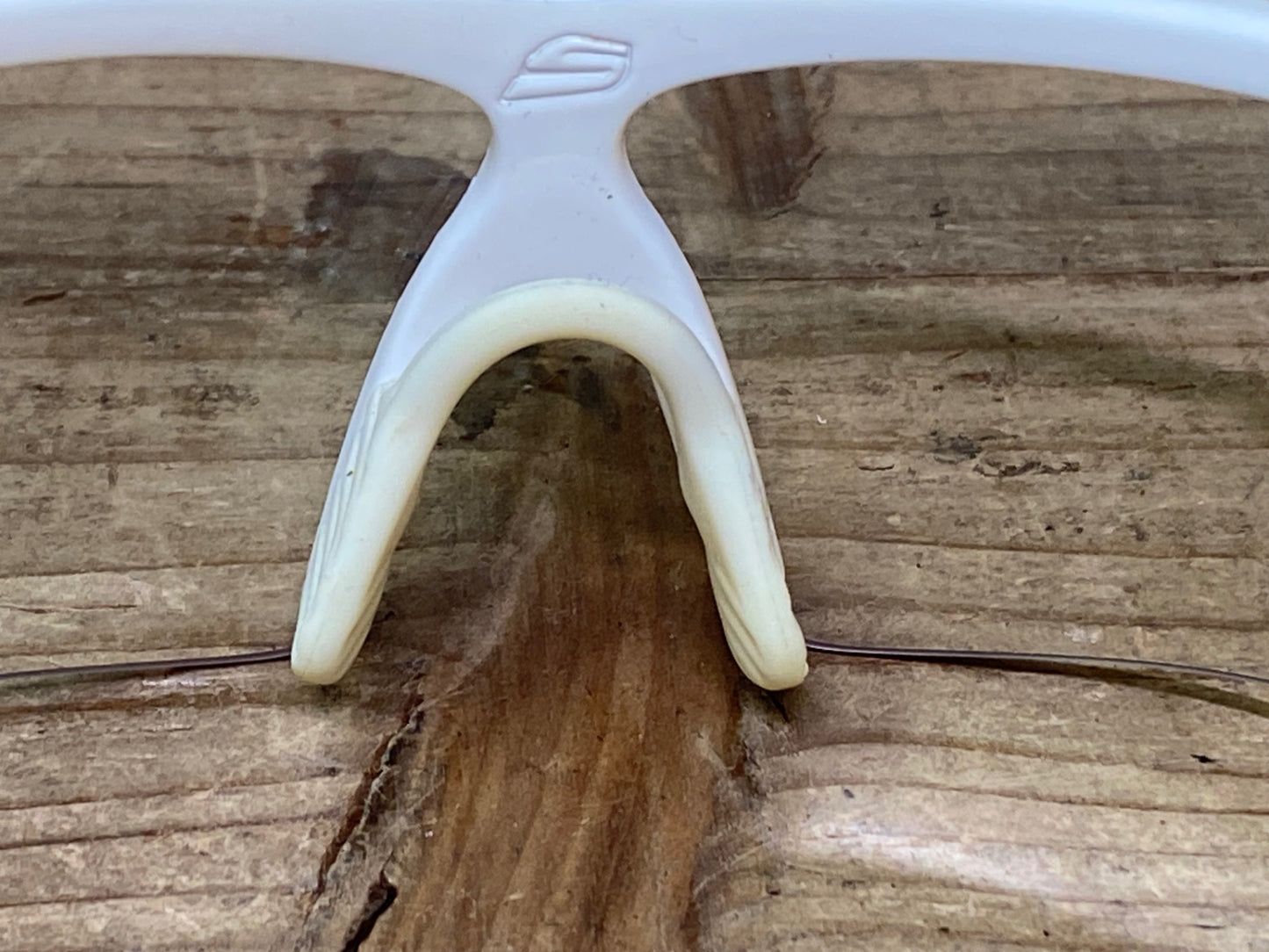 JA909 ピセイ PISSEI サリチェ SALICE サングラス アイウェア 白 クリアレンズ レンズ付属