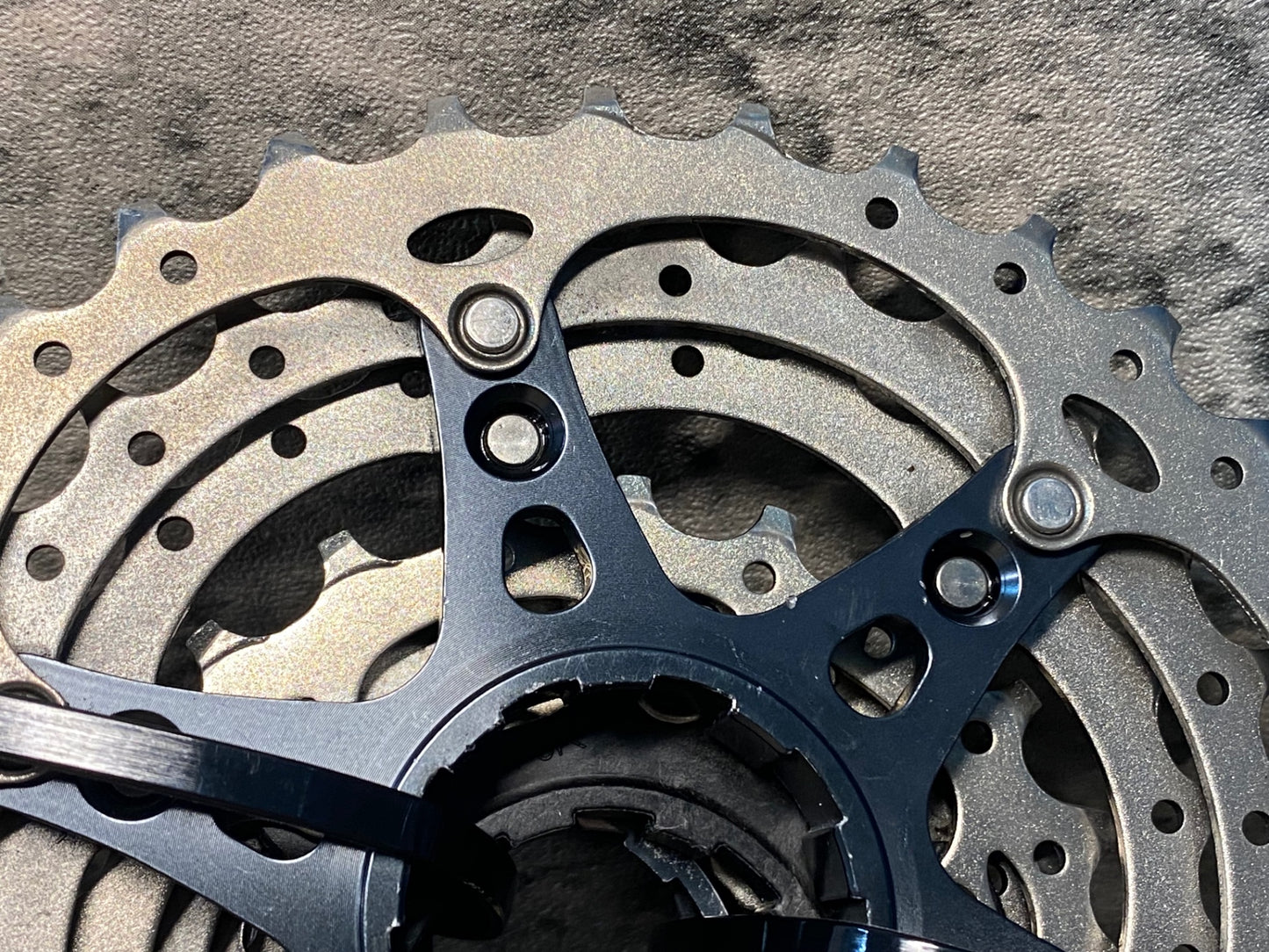 HU404 シマノ SHIMANO アルテグラ ULTEGRA CS-6800 11-32T スプロケット11S