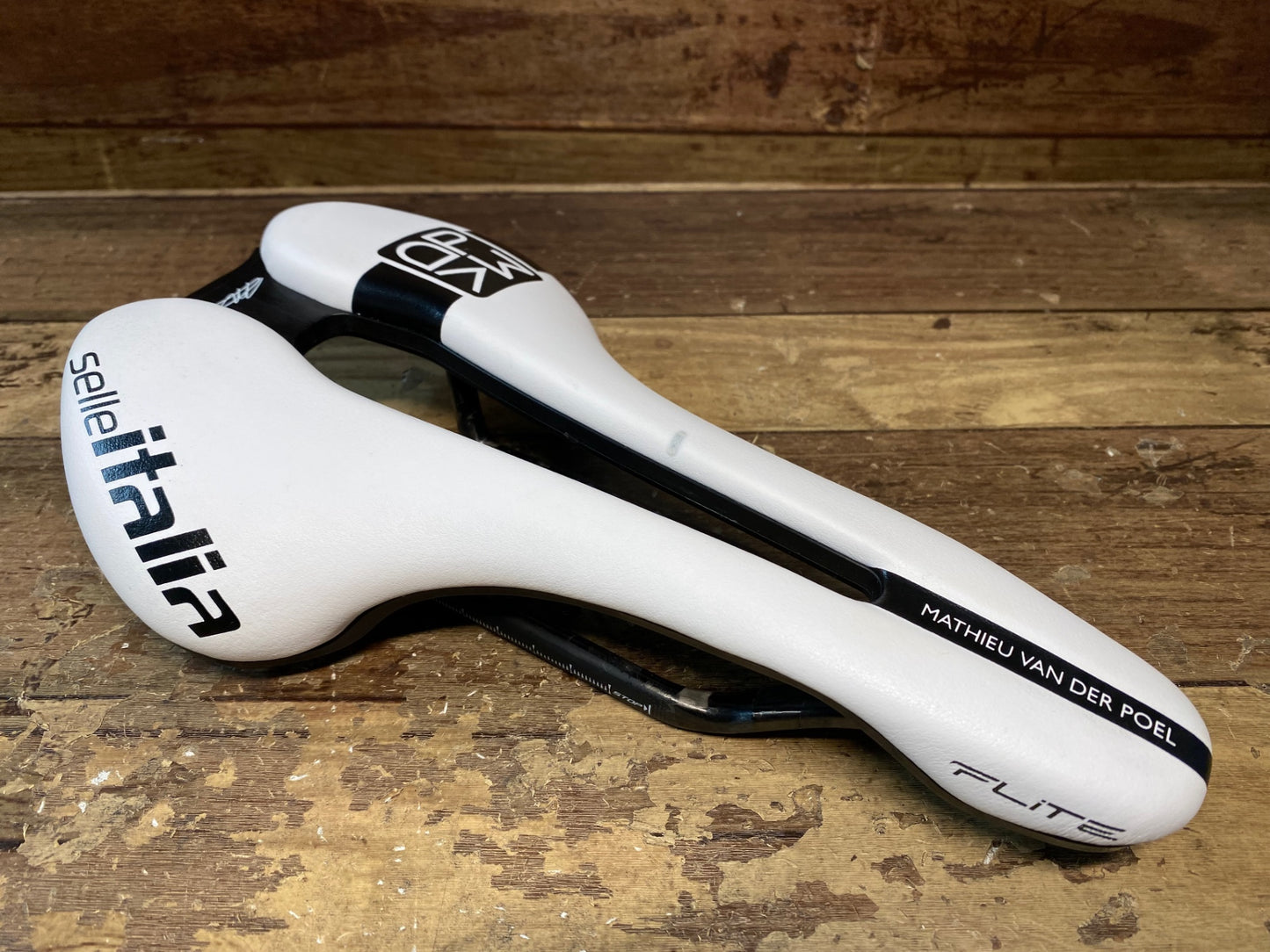 II704 セッレイタリア SELLE ITALIA FLITE BOOST MVDPモデル サドル カーボンレール