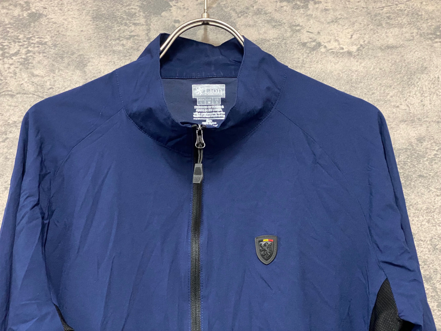 JB436 リオンドカペルミュール Lion de KAPELMUUR ウィンドブレーカー Lサイズ 藍色
