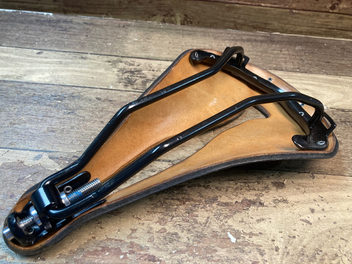 IK752 セラアナトミカ SELLE ANATOMICA 皮 サドル 黒