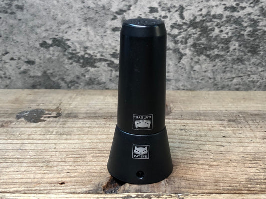 JA665 キャットアイ CATEYE VOLTシリーズ用バッテリー BA-2.2 充電クレードルセット