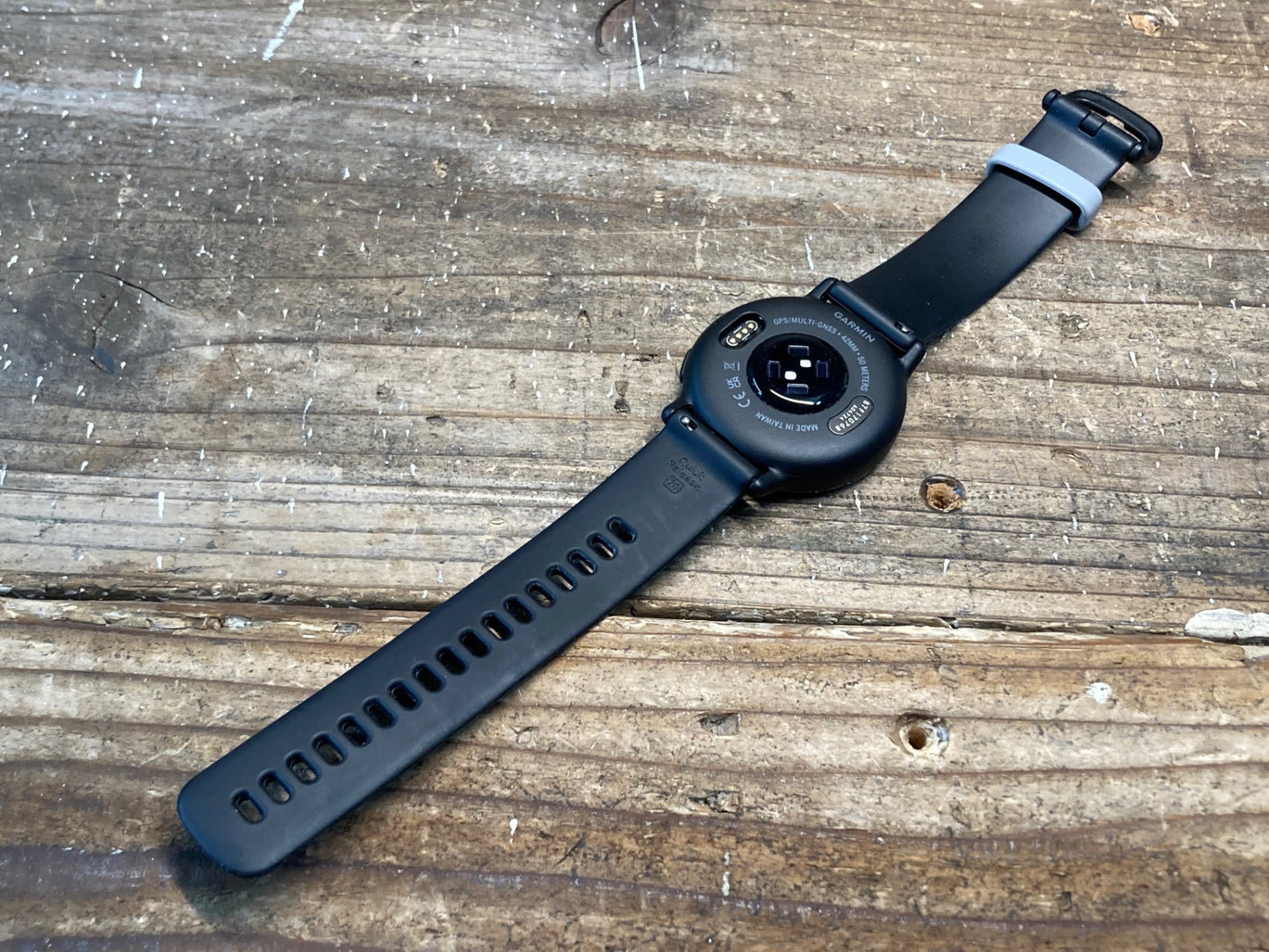 IP687 ガーミン GARMIN ヴィヴォアクティブ VIVOACTIVE 5 スマートウォッチ