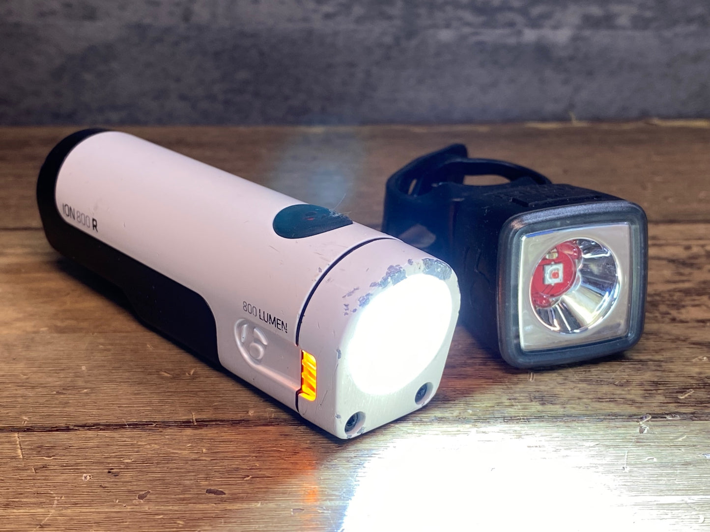 IW987 ボントレガー Bontrager ION 800 R / flare R ライトセット 点灯確認済