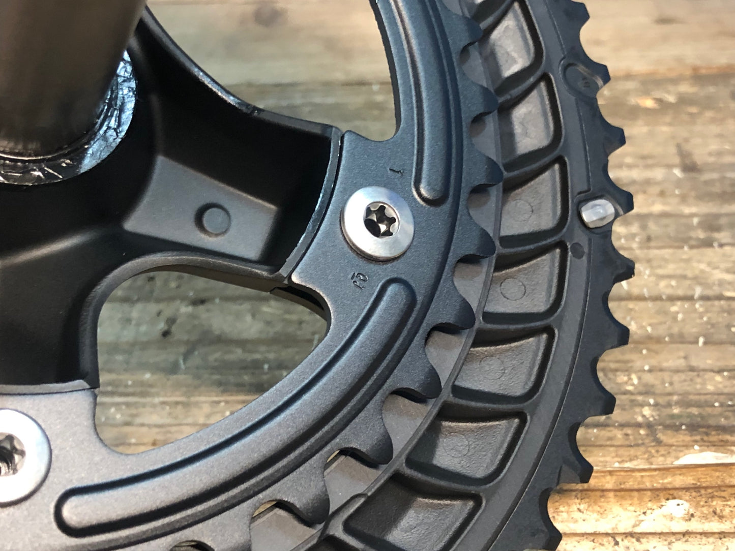 IR322 シマノ SHIMANO FC-R7000 クランクセット 172.5mm 52/36T