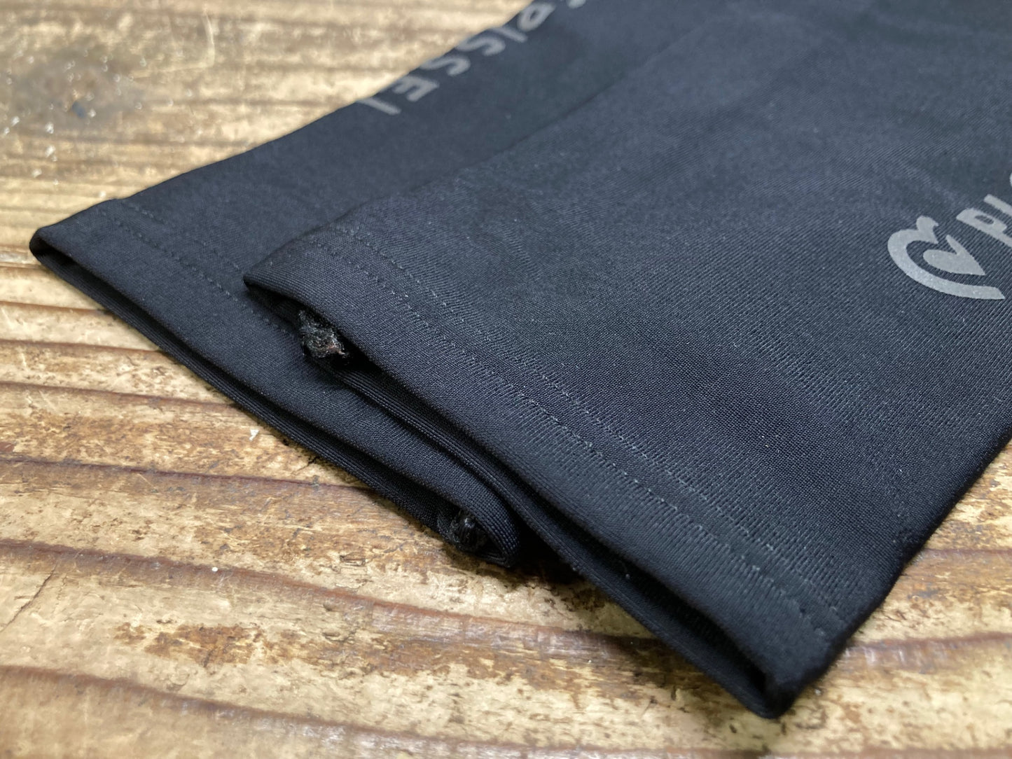 IU302 ピセイ PISSEI 裏起毛 レッグカバー 黒 M