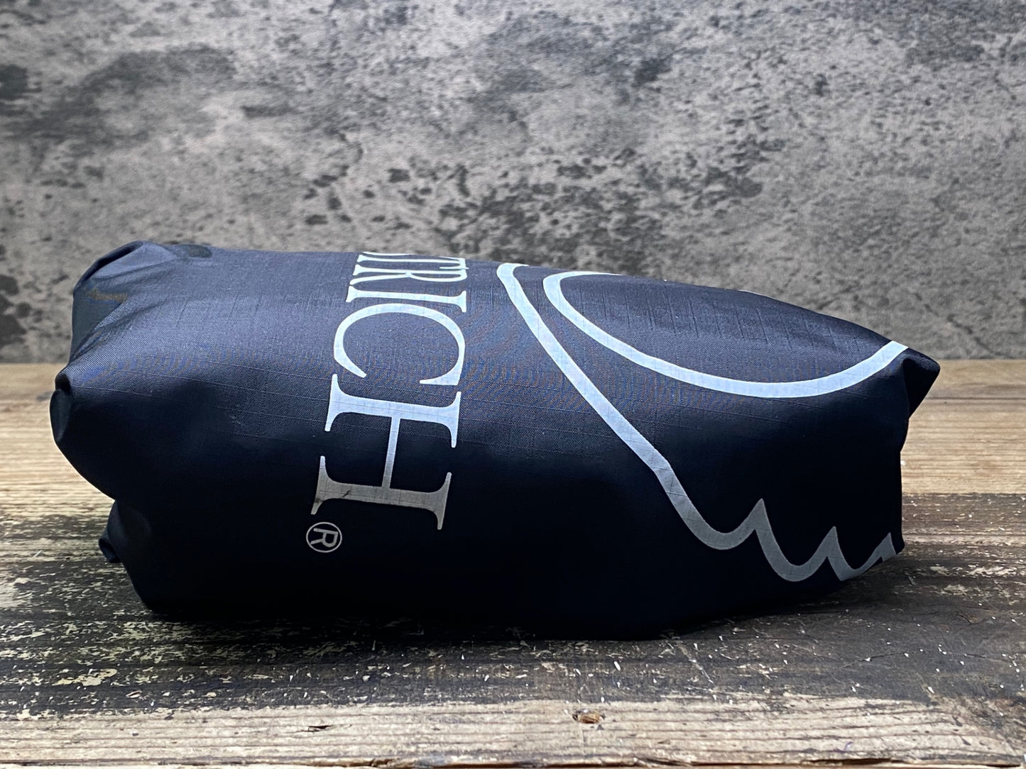 JB223 オーストリッチ OSTRICH 縦型 輪行袋 黒