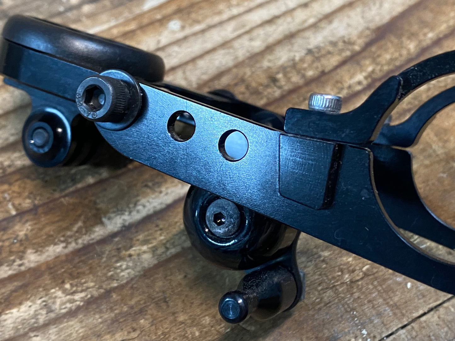 IO605 レックマウント Rec-Mounts Type19 両持 サイコンマウント ベル付属