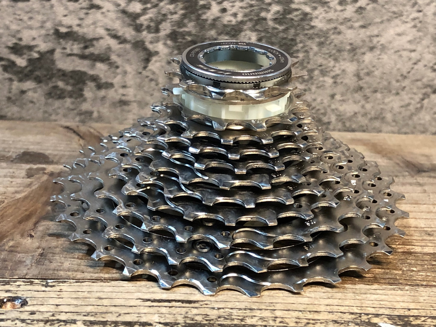 IA996 シマノ SHIMANO 105 CS-R7000 スプロケット 11-30T 11S