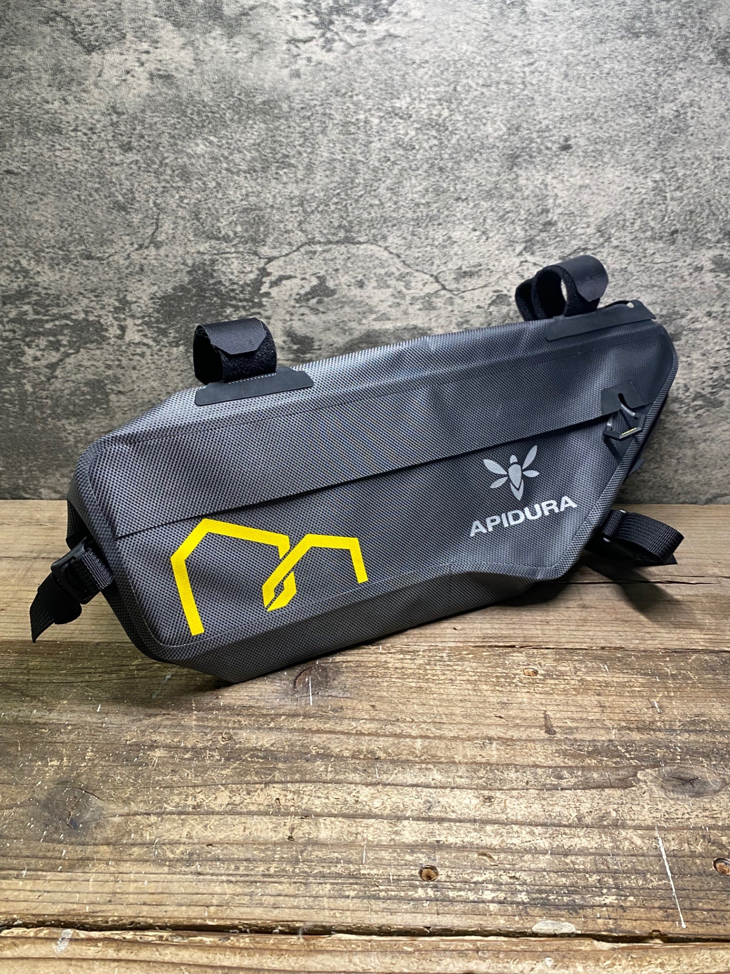 IR880 アピデュラ APIDURA EXPEDITION FRAME PACK フレームバッグ 3L グレー