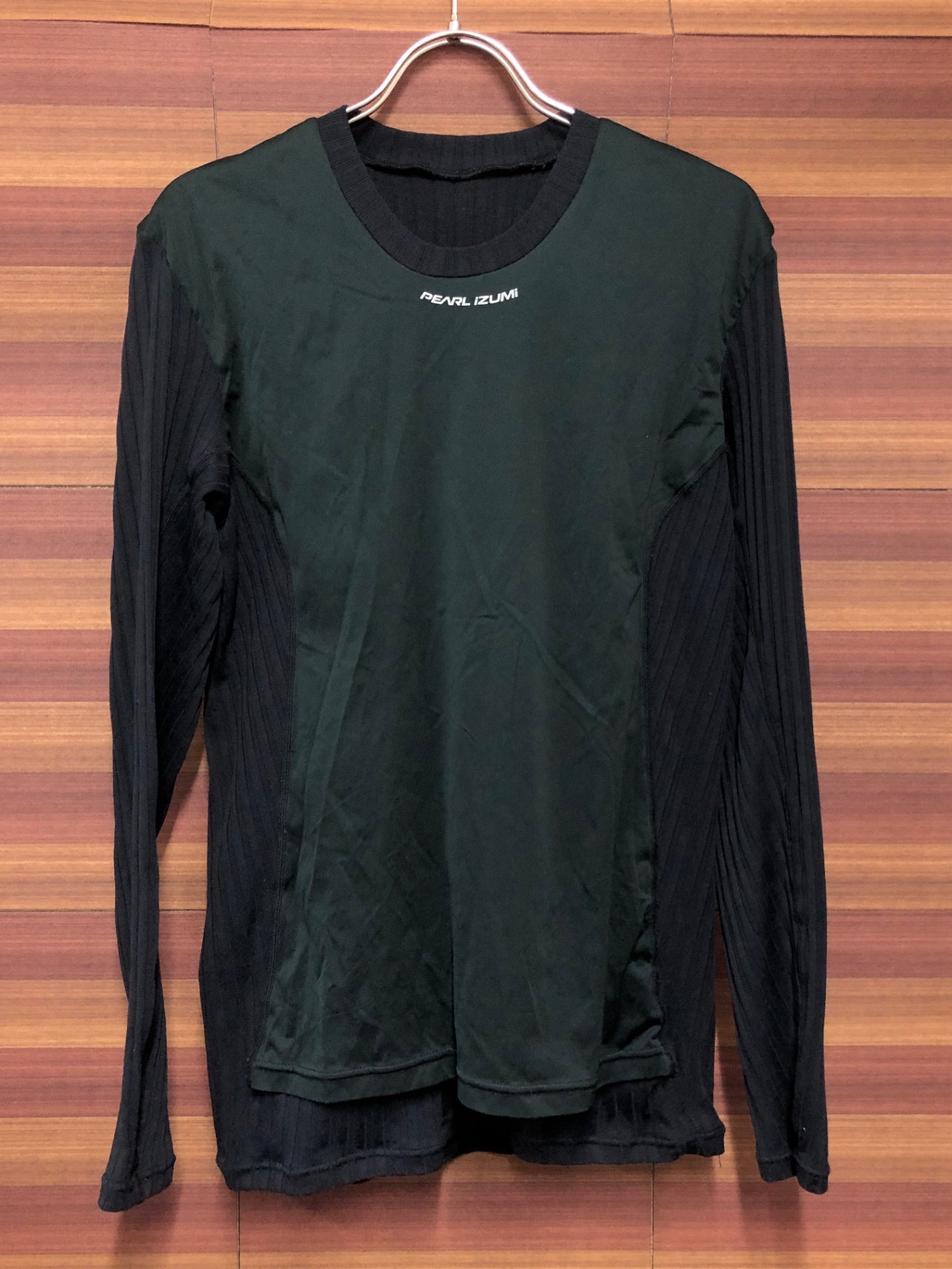 IQ694 パールイズミ PEARL iZUMi 長袖 べースレイヤー 黒 サイズ不明 ※タグカット