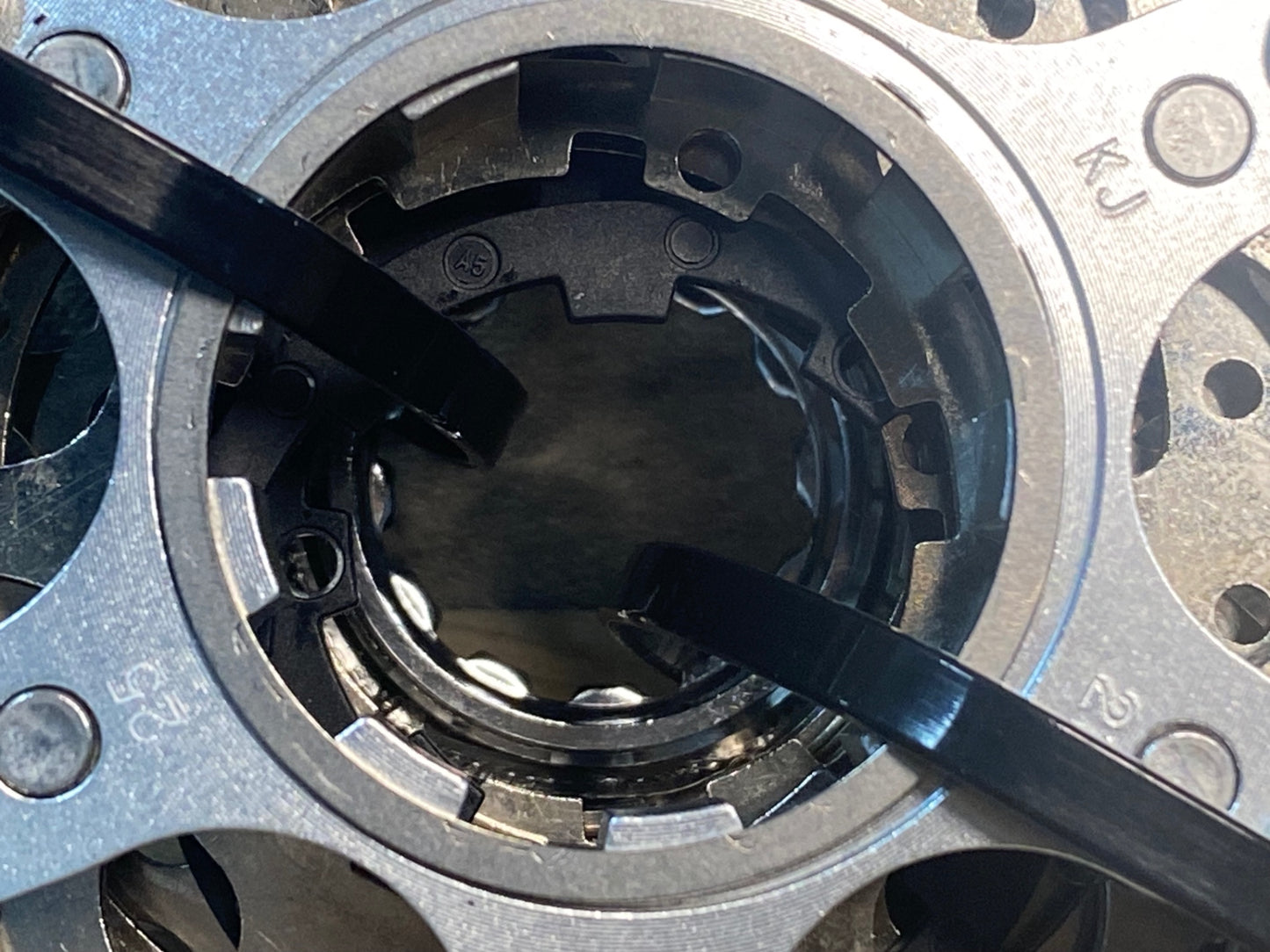 IP719 シマノ SHIMANO 105 CS-5700 スプロケット 10S 11-25T