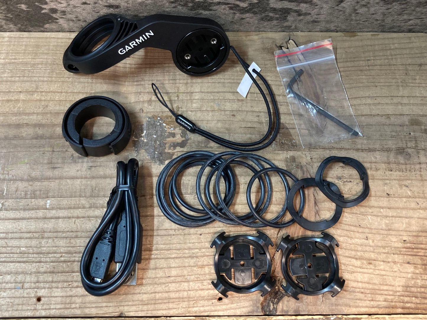 IT782 ガーミン GARMIN エッジ EDGE 820J サイクルコンピューター 動作確認済 ※液晶日焼け