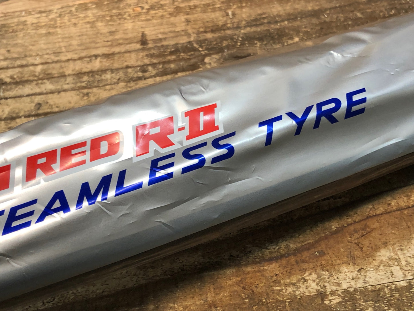 IV395 ソーヨー SOYO シームレス レッド RED R-2 (競輪規格) チューブラータイヤ ※未使用