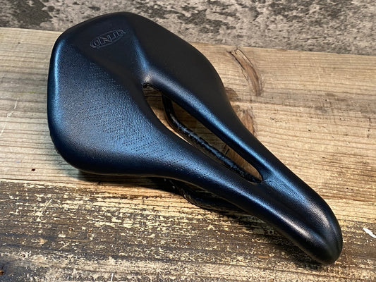 IY274 TNi ライトフライ LiteFly サドル 黒 カーボンレール