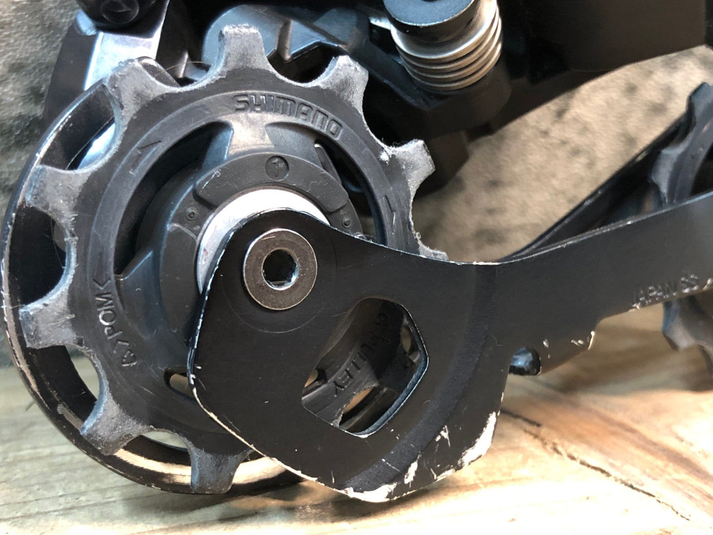 IQ672 シマノ SHIMANO アルテグラ ULTEGRA RD-R8050 SS リアディレイラー 11s Di2 電動 ※ガリ傷