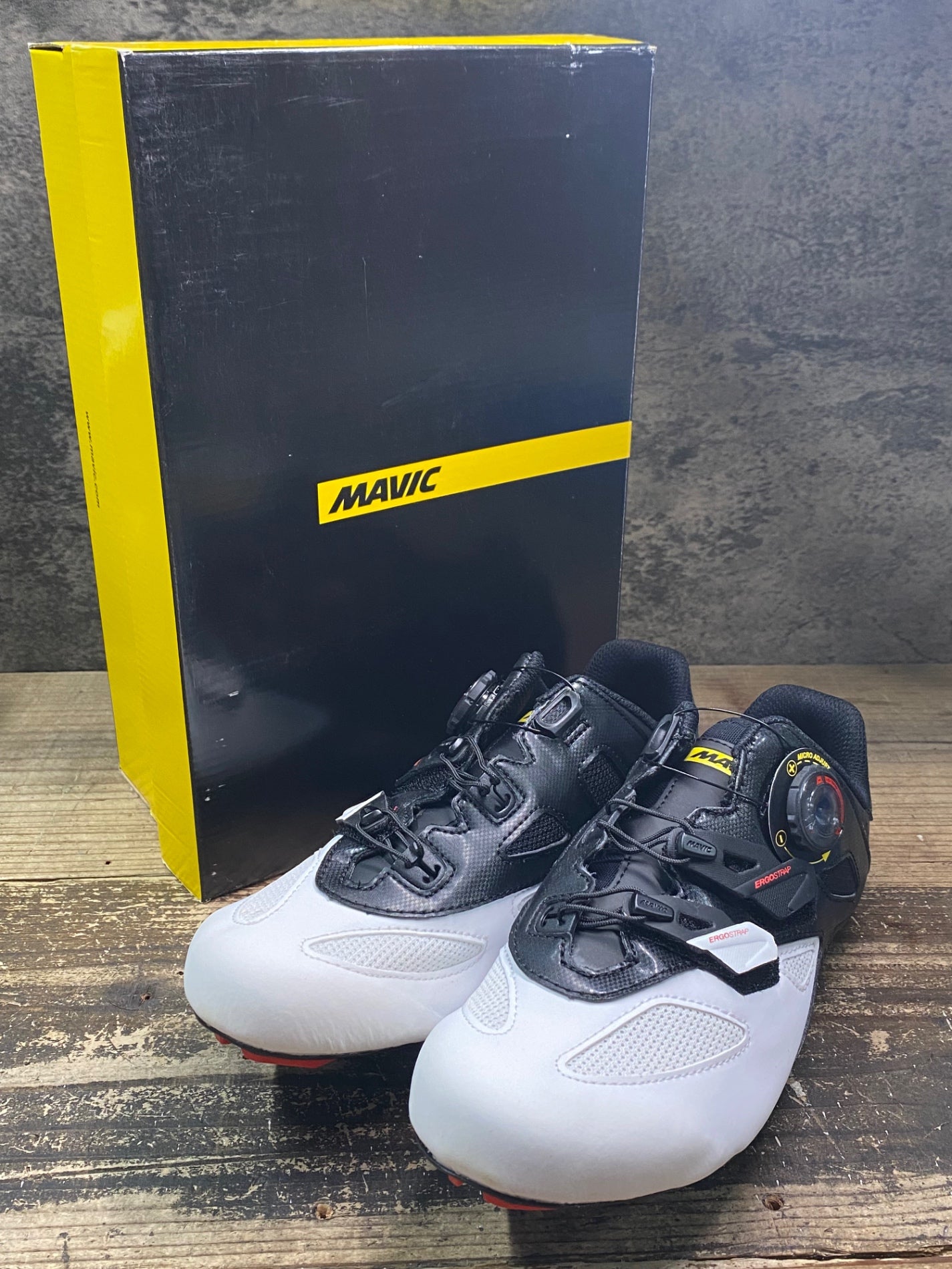JC689 未使用品 マヴィック MAVIC COSMIC ELITE ビンディングシューズ 黒白 EU41 1/3 SPDアタッチメント ペン字あり
