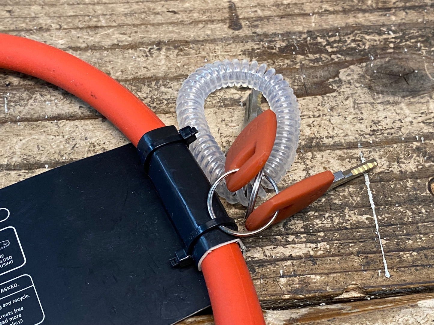 IL036 ノグ knog フランキー Frankie ケーブルロック 赤