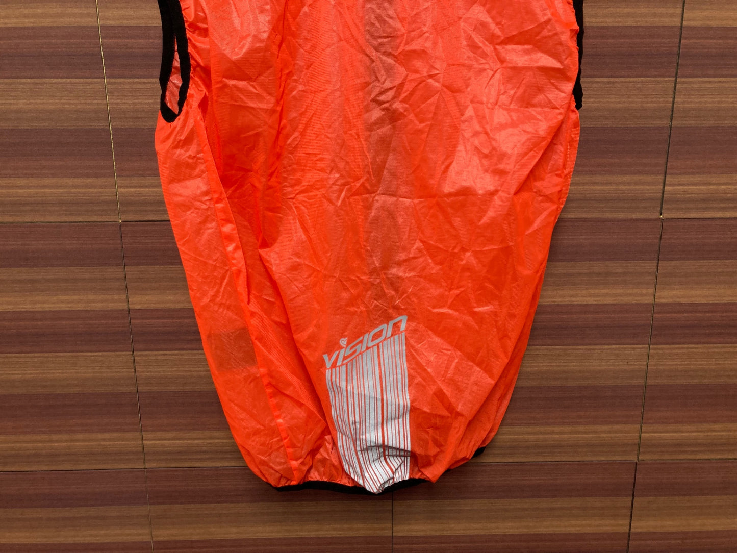 IU825 ピセイ PISSEI ジレ サイクルベスト オレンジ M ※汚れ