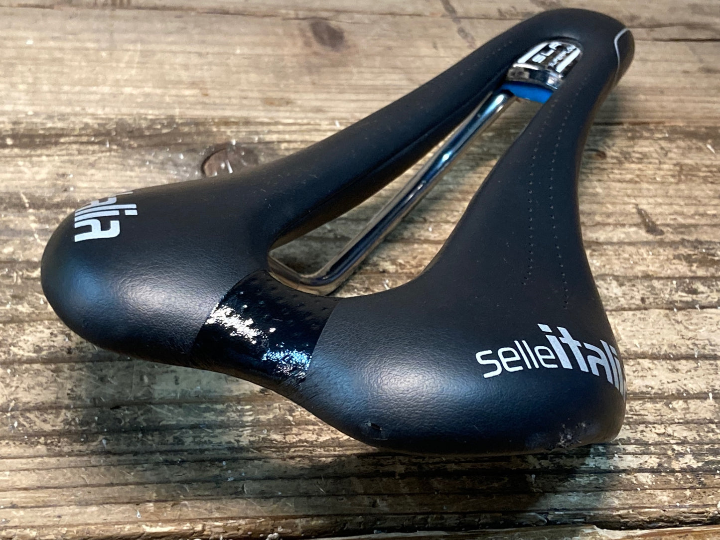 IY528 セライタリア selle italia SLR SUPERFLOW サドル 黒 Ti316レール