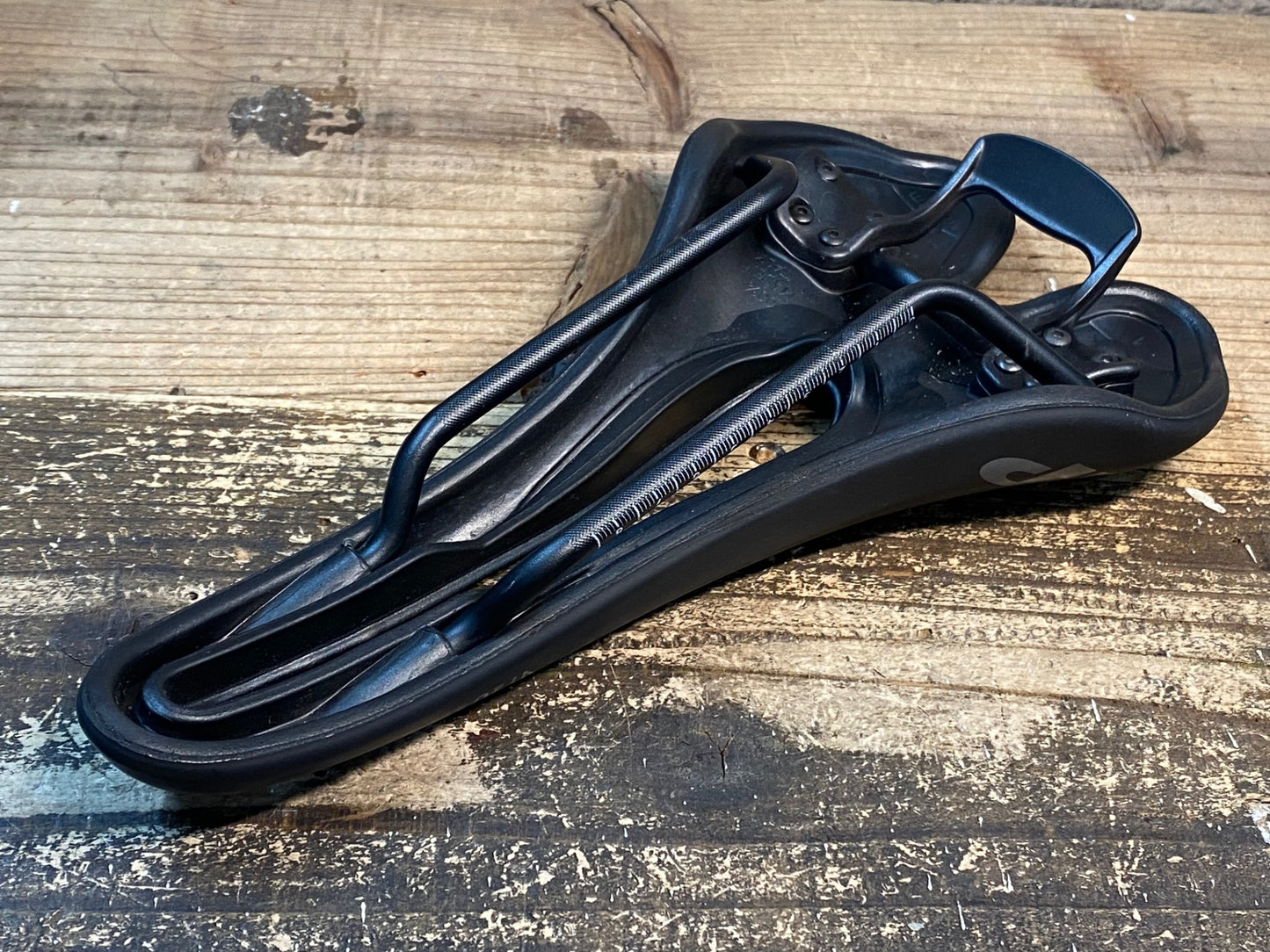 JA279 セラ SELLE SMP VT20 サドル 黒 142mm aisi 304 tube