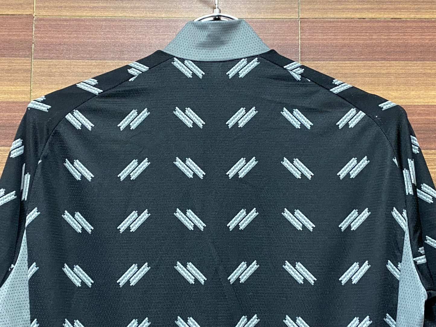 IH962 ペラ pella 半袖 サイクルジャージ 黒 M