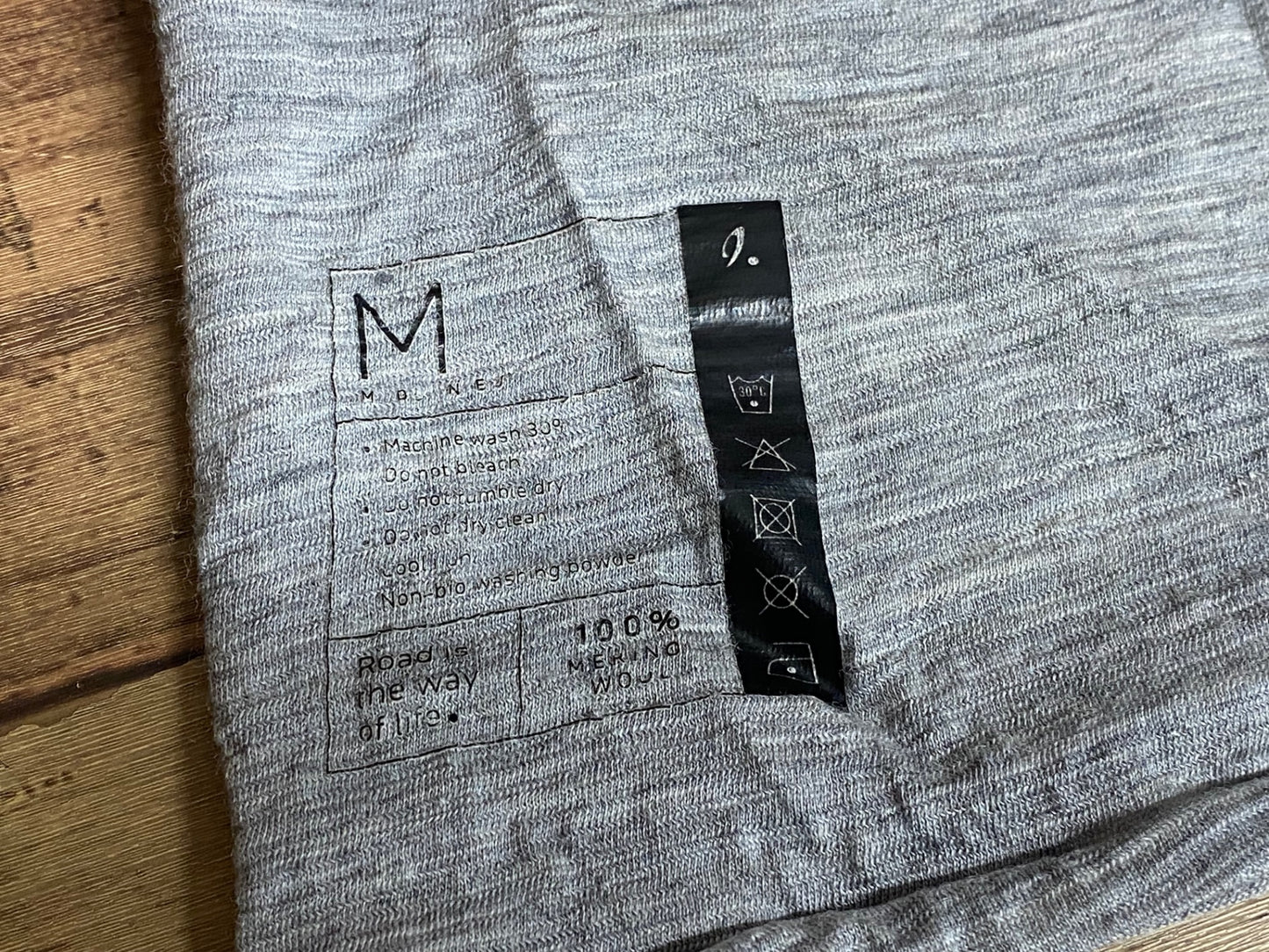 IU211 イザドア Isadore 半袖 ベースレイヤー グレー M