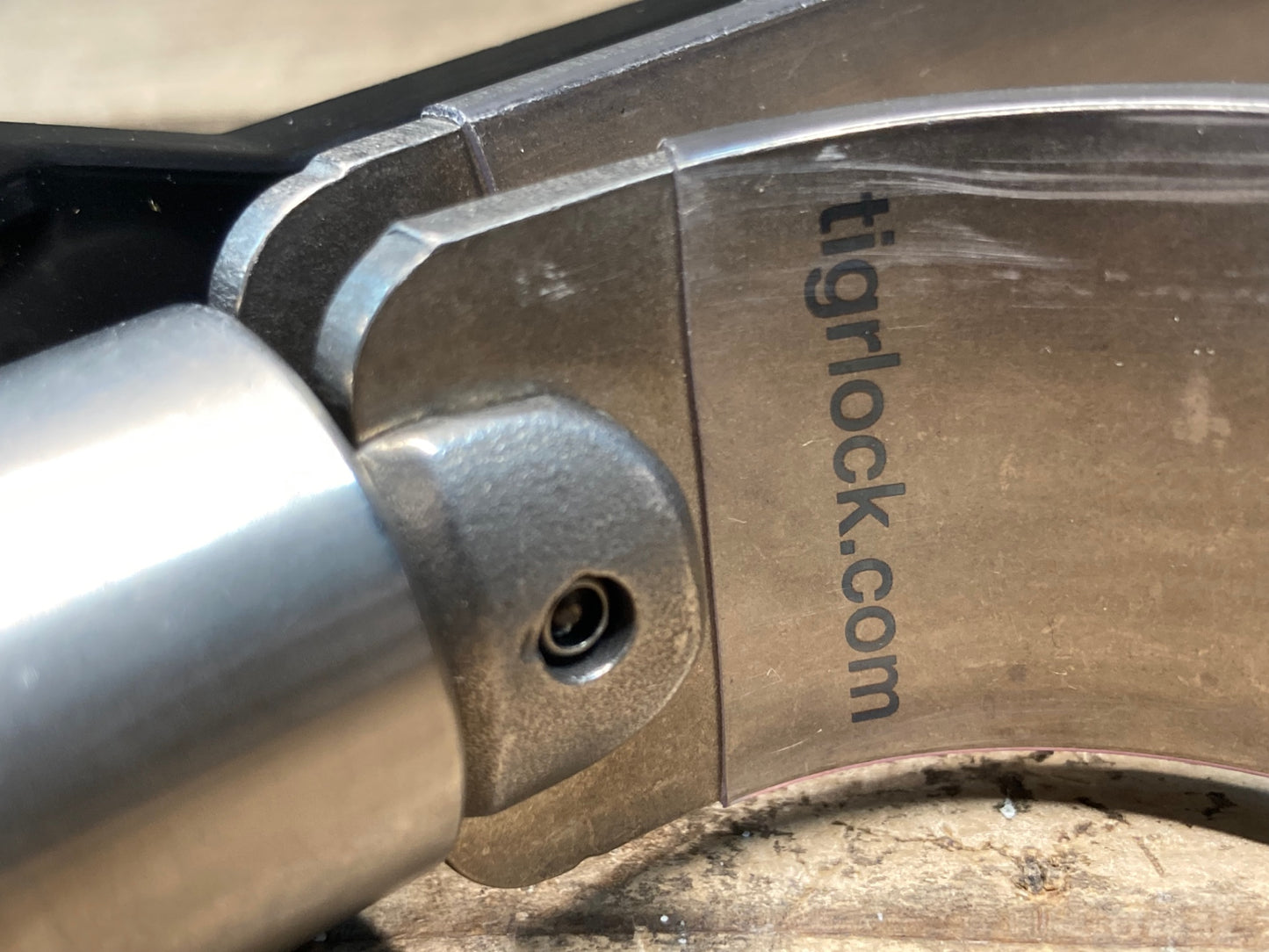 IF952 タイガーロック TIGR LOCK ミニ MINI チタン製 軽量自転車ロック 鍵 フレームマウント付き