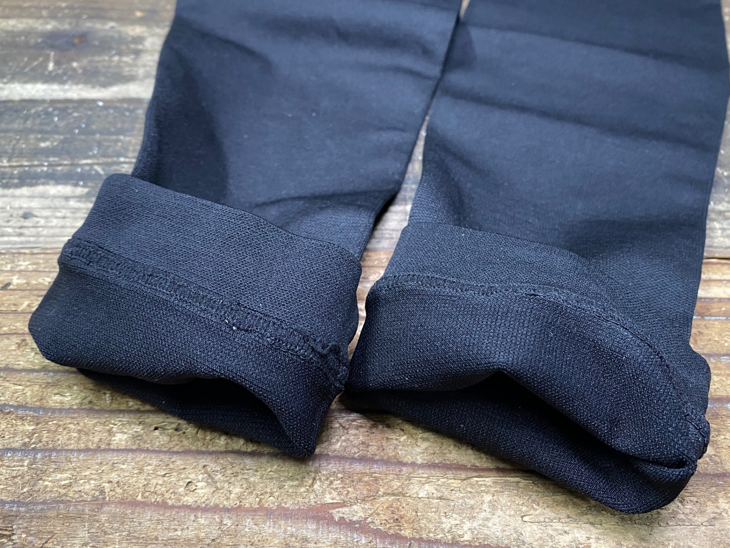 IT029 アソス Assos legFoil レッグカバー 黒 0