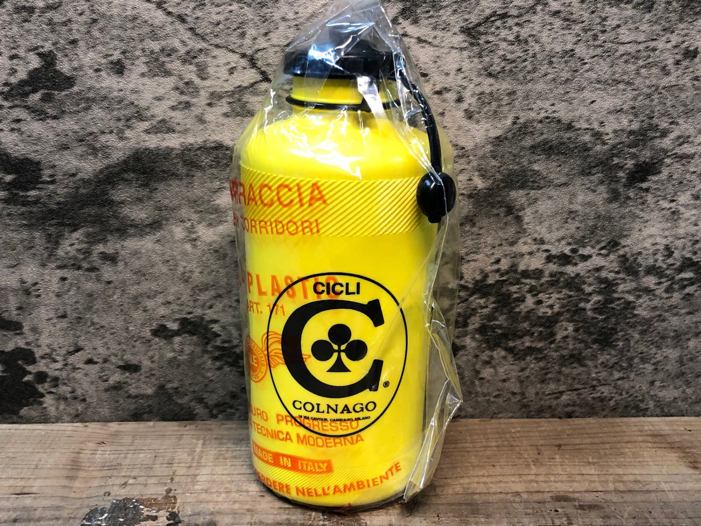 IV467 コルナゴ COLNAGO ヴィンテージ ボトル マイヨジョーヌ 新品 未使用