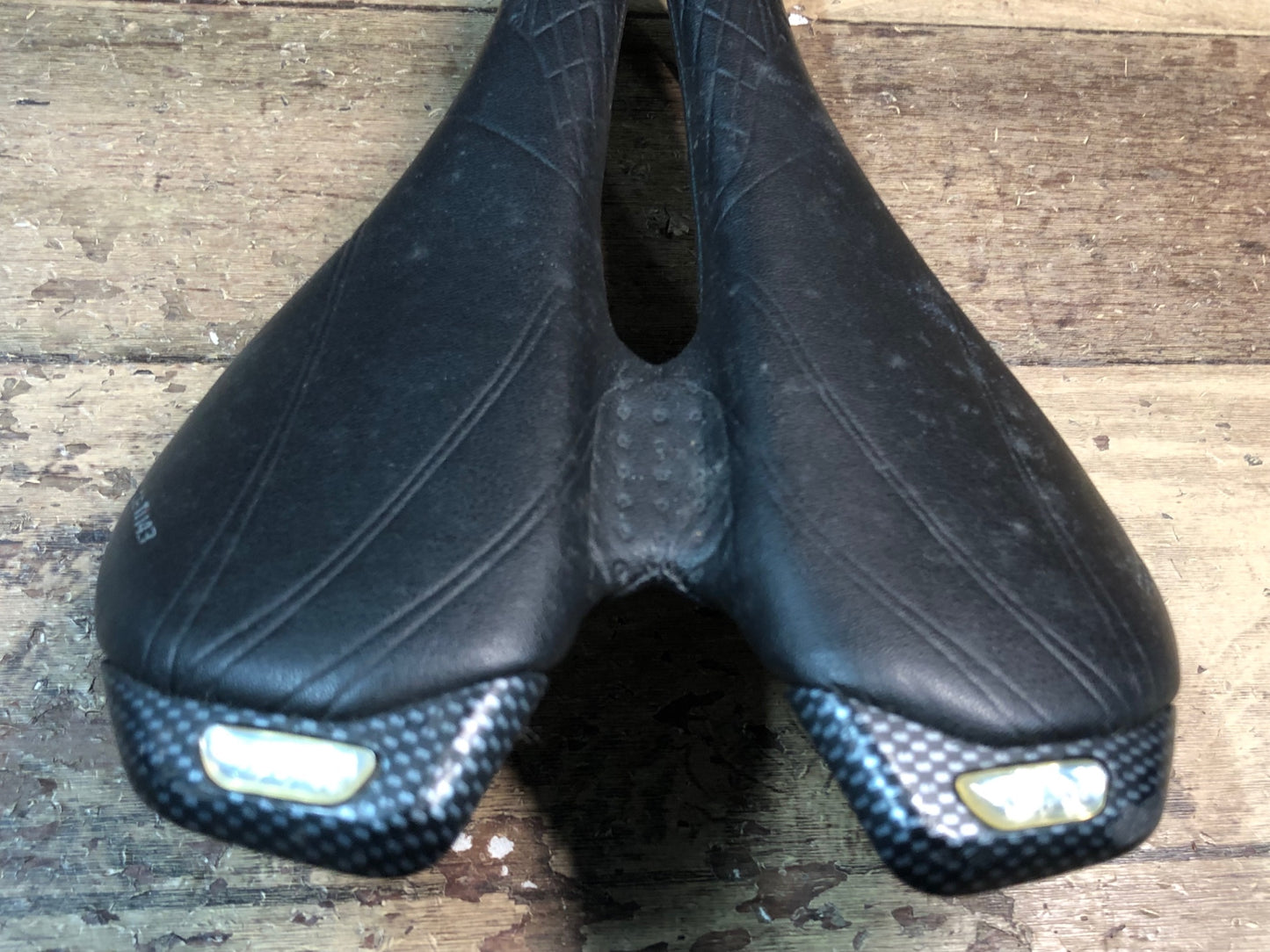 IM567 スペシャライズド SPECIALIZED TOUPE Ti143 サドル 黒 Hollow Ti レール