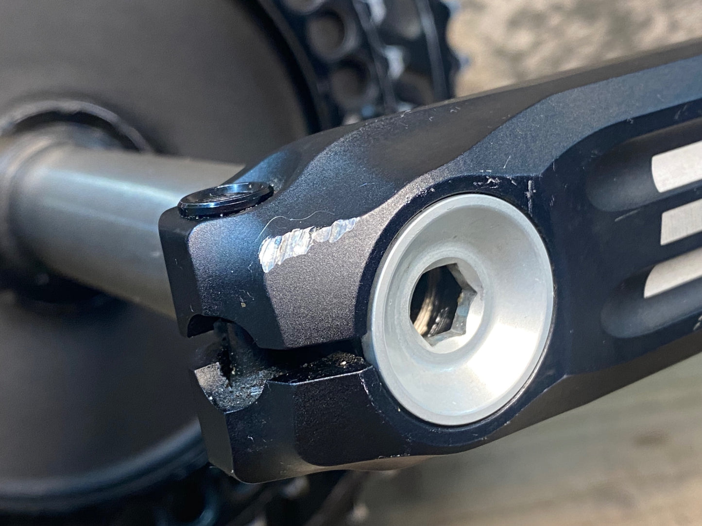 IQ647 ローター ROTOR エアロ 3D AERO クランクセット 172.5mm Q-RINGS 52/39T 10S スピンドルΦ24